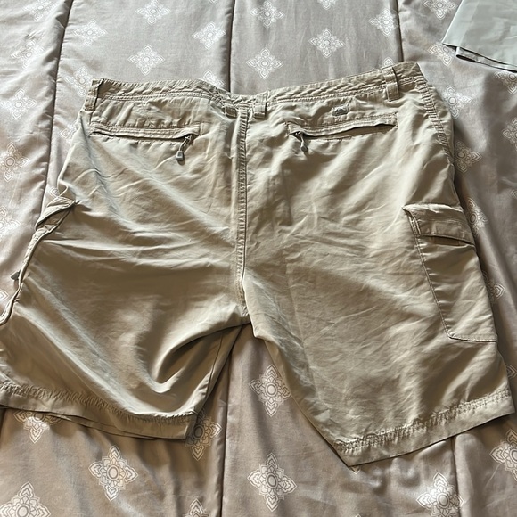 QUIKSILVER Khaki Cargo Shorts Adult 38Multi Pockets Flat Front Surf Beach Men - Picture 2 of 6